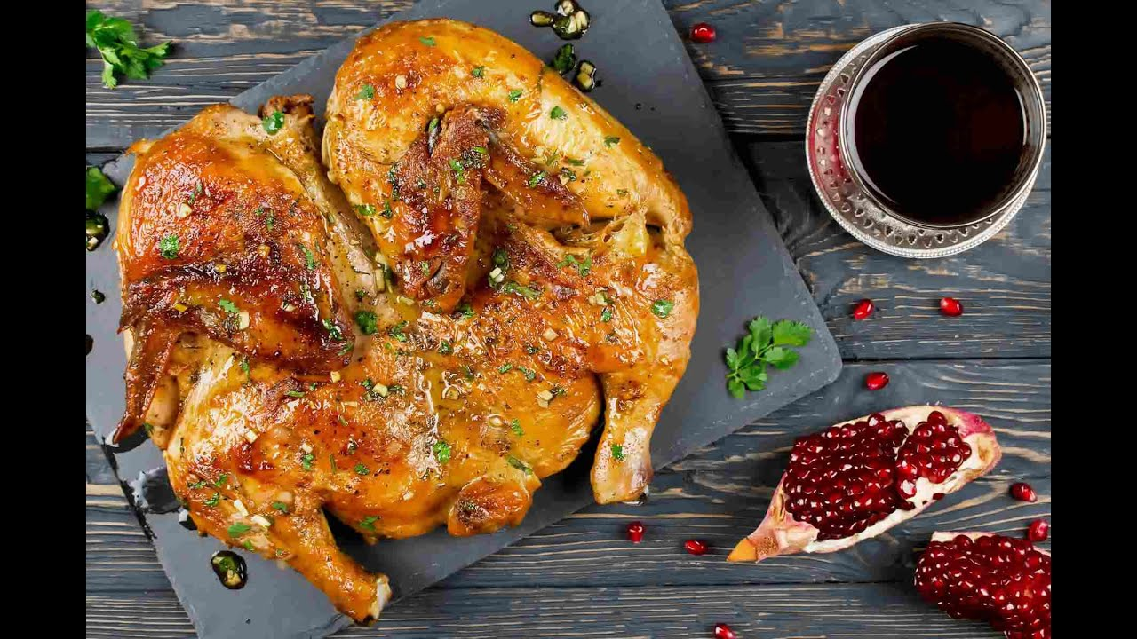 Цыплёнок табака — хрустящая курица на сковороде под гнётом